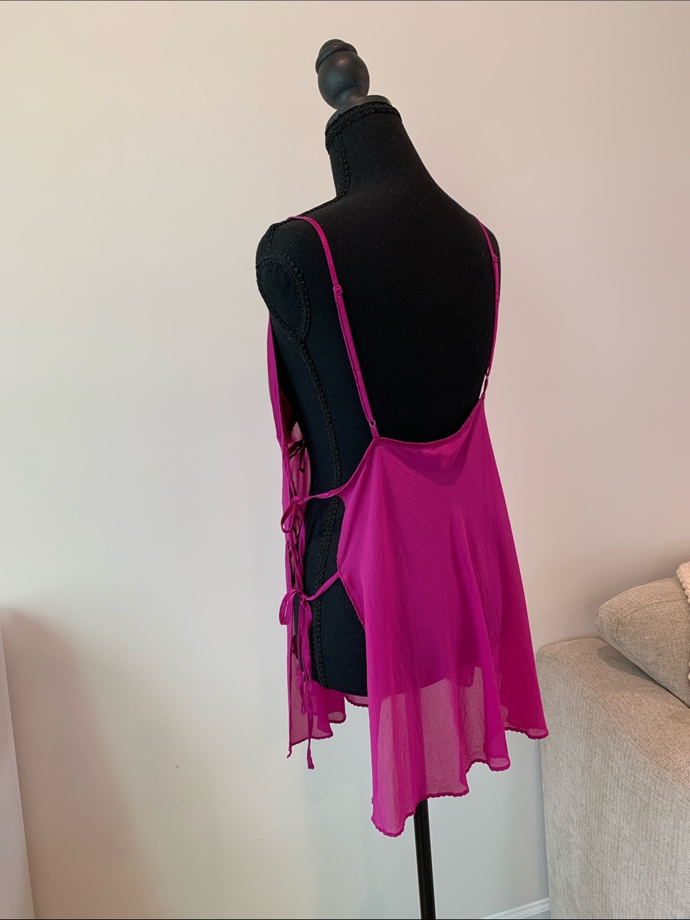 Vintage 100 silk Victoria's Secret Magenta Lace-Accent Slip Chemise/dress - Picture 7 of 16
